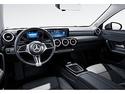 Braunschweig Mercedes-Benz A 200 Innenaufnahme Cockpit