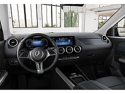 Goslar Mercedes-Benz GLA 220 Innenaufnahme Cockpit