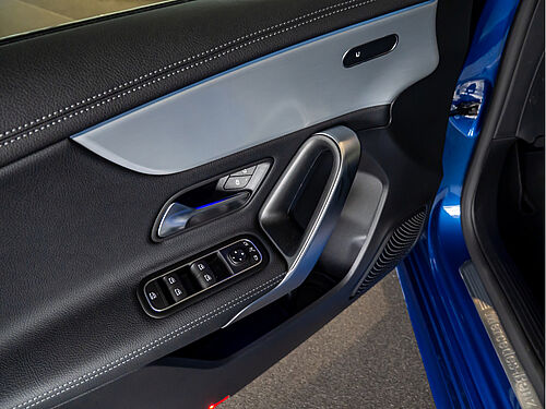 Paderborn Mercedes-Benz A 200 Fahrzeugbild - 24