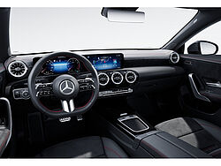 Goslar Mercedes-Benz CLA 250 Innenaufnahme Cockpit