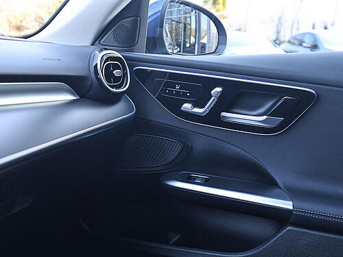 Paderborn Mercedes-Benz C 200 Fahrzeugbild - 18