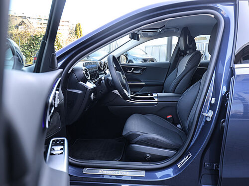 Paderborn Mercedes-Benz C 200 Fahrzeugbild - 12