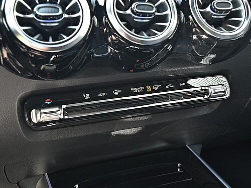 Goslar Mercedes-Benz GLB 250 Fahrzeugbild - 15