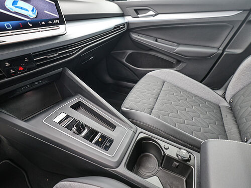 Menden Volkswagen Golf VIII Fahrzeugbild - 21