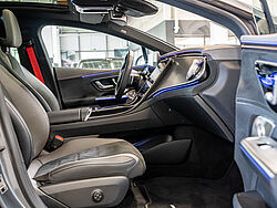 Arnsberg Mercedes-Benz EQE 350 Innenaufnahme Cockpit