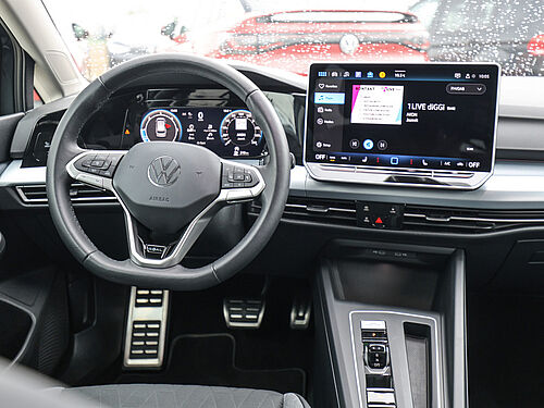 Menden Volkswagen Golf VIII Fahrzeugbild - 12