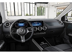 Menden Mercedes-Benz B 200 Innenaufnahme Cockpit