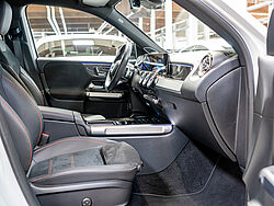 Arnsberg Mercedes-Benz GLB 250 Innenaufnahme Cockpit