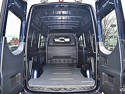 Braunschweig Mercedes-Benz Sprinter Fahrzeugbild - 30