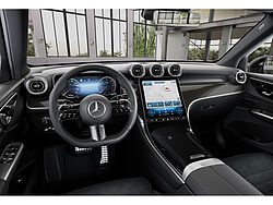 Menden Mercedes-Benz andere Innenaufnahme Cockpit