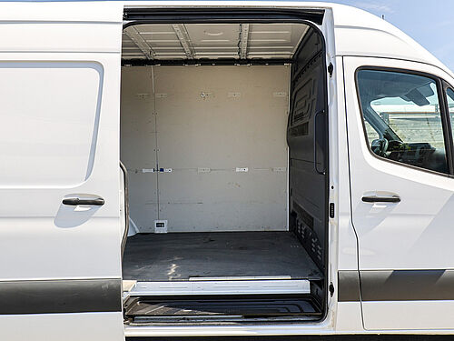 Paderborn NFZ Mercedes-Benz Sprinter Innenaufnahme