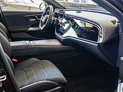 Menden Mercedes-Benz E 200 Innenaufnahme Cockpit
