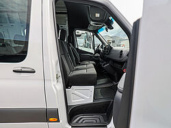 Paderborn NFZ Mercedes-Benz Sprinter Innenaufnahme Cockpit
