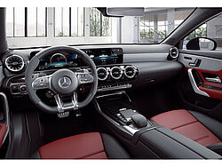 Menden Mercedes-Benz A 35 Innenaufnahme Cockpit
