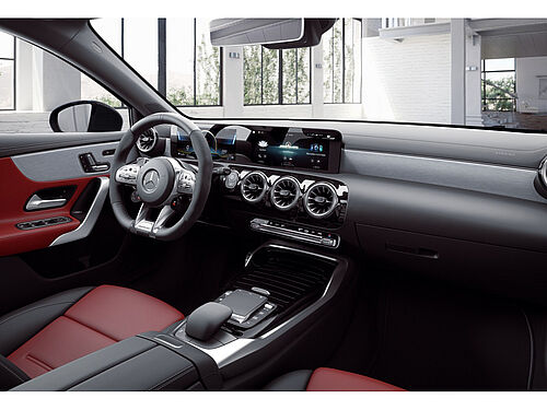 Menden Mercedes-Benz A 35 Innenaufnahme