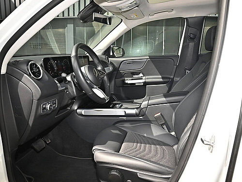 Braunschweig Mercedes-Benz GLB 220 Fahrzeugbild - 12